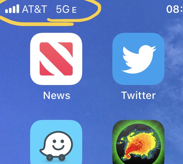 jdenlinger's tweet image. iOS 12.2 update and magically my nearly 2-year-old iPhone must have gotten a hardware upgrade too. #5GE #No5GAntenna