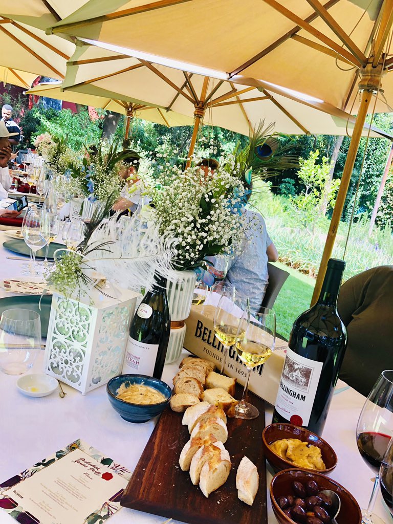 LuciaMthiyane's tweet photo. #twopeasinapod #gardenparty # extravagantlife @Bellinghamwines beautiful event @TenBompas https://t.co/sz1UPv4RXB