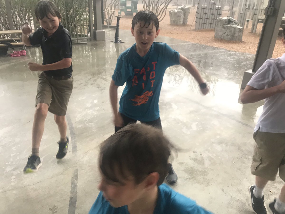 fastandfitatl's tweet image. Managed to grab a couple pics of these guys running under the pavilion after we finally gave in and realized the rain wasn’t going to let up.  We couldn’t have planned for a more fun Fast and Fit practice if we tried!! 🌧🌧🌧  #fastandfit #runningclub #trinitylearns #getoutside
