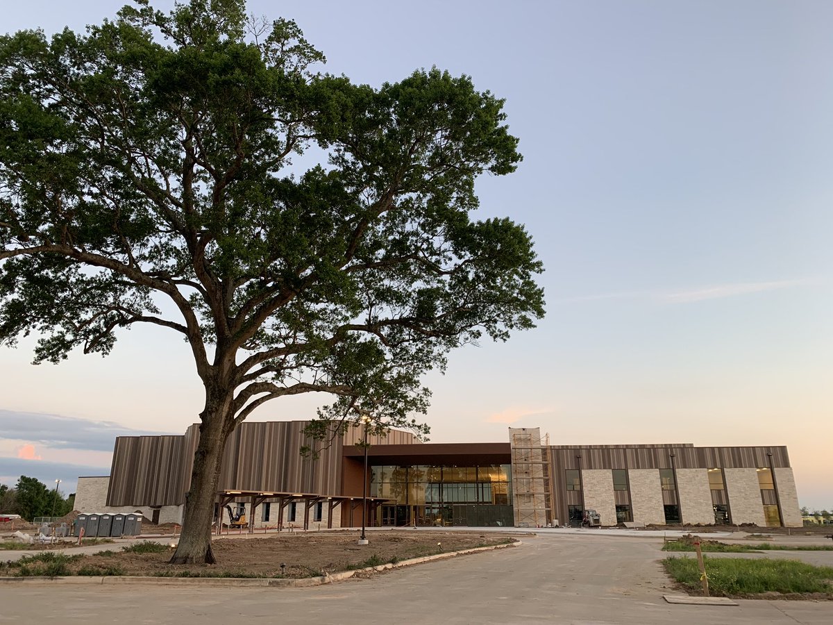 CFnorthklein's tweet photo. THREE SUNDAYS LEFT!
We’ve been portable for five and a half years, but Sunday, April 21st we move into our new permanent home. Just imagine the stories of life change that will transpire here... God is good! #multiplycfbc https://t.co/LdnI3igKZv