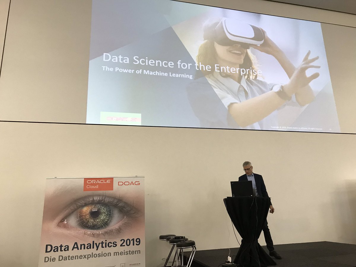 LeitnerSabine's tweet photo. #Datascience is a Real value for the Future - demonstriert @mikelehman in seiner Keynote #DataAnalytics2019 https://t.co/Hwgq66ztKa