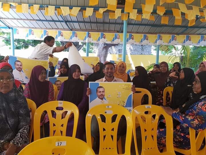 Idey57731674's tweet photo. Miladhoo Zuvaanun bahdhalu kuran, @AhmedMahloof  ah vaguthu Nudhevumakee, Miladhoo zuvaanunnah kuri malaamaatheh😎
@HamWahydd @Morniish @ali_wahyd @ibusolih @sunbrk @cnm_mv @AhmedMahloof @MinYouthSports https://t.co/ev84XemMfw