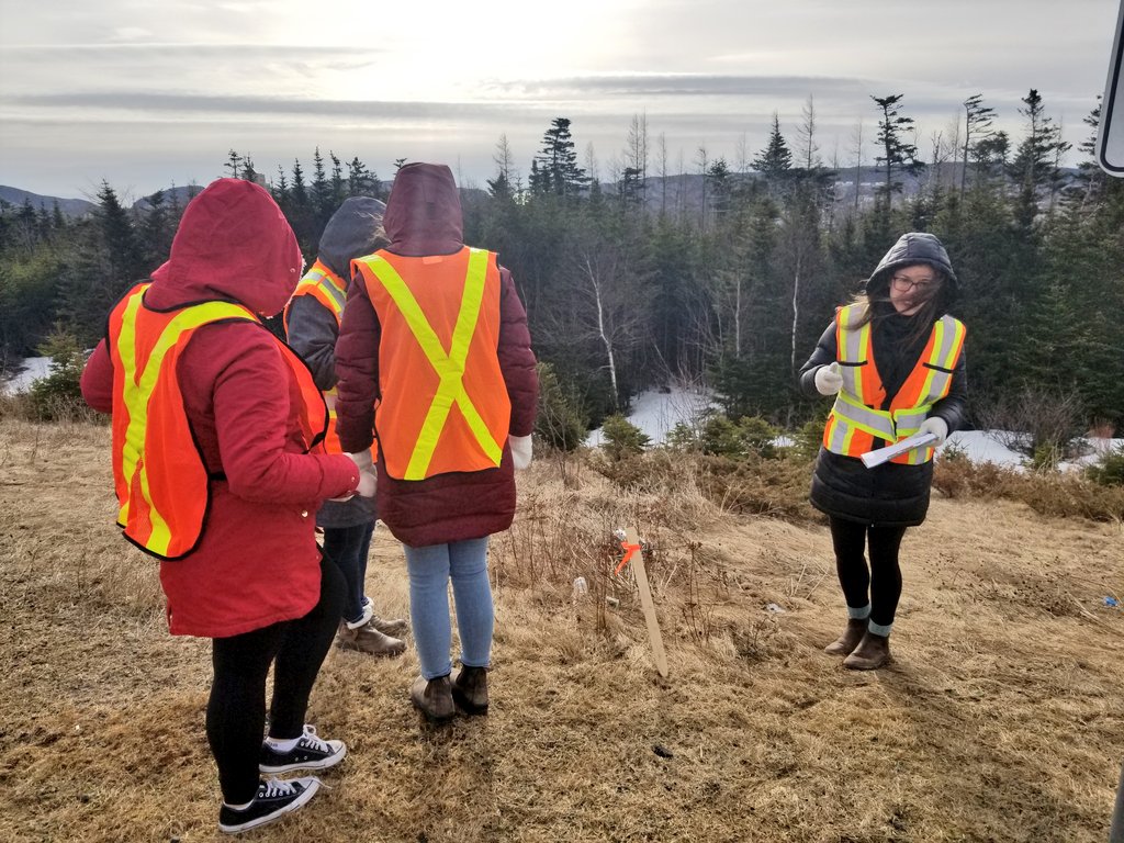 GeorginaMBishop's tweet photo. GPS lab work this morning for the first year #mioceanmapping students @marineinstitute #brrrrrr π°π getting #techsession2019 ready π https://t.co/DCkys8n9oe