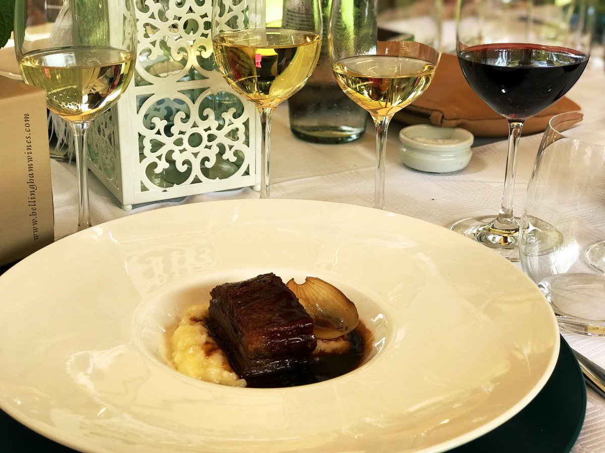 Likers_2Do's tweet photo. At every angle.... FAM PORK BELLY 😭😍🥰

Paired with the Shiraz

#TwoPeasInAPod #GardenParty #ExtravagantLife #WineHouseRestaurant #BoutiqueHotel https://t.co/9gRwMsvXWx