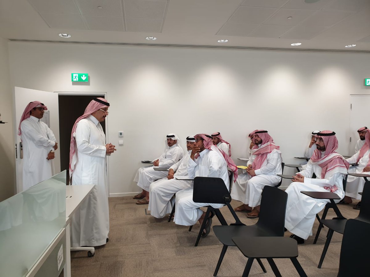 ICRC_GCC's tweet photo. #Saudi diplomats attend first ICRC course on #IHL &amp; humanitarian policy issues held in #Riyadh during 24-28 March, upon invitation by @KSAPSAIDS. Excellent level of interaction with participants from @KSAmofaEN, @ShuraCouncil_SA, @HRCSaudi &amp; other governmental entities. #KSA https://t.co/sjCr2t11FL
