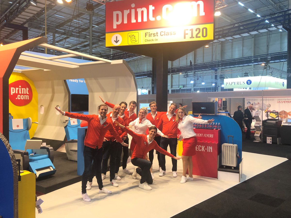 PrintdotcomNL's tweet photo. We’re ready for take-off! ✈️💺#signprintexpo #standf120 #printdotcom #ambacht #passie #creativiteit #frequentflyer #firstclass #paperart #print #graphics #graphicmedia #grafimedia #sign #signing https://t.co/7lutmelxb0