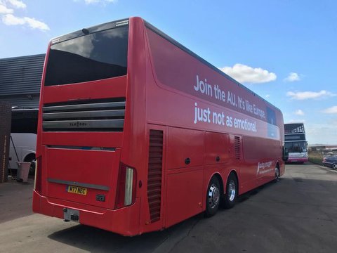 Coach_Direct's tweet photo. Had the great pleasure of working with our client to provide a fully wrapped coach for this tongue-in-cheek promotion, if you see it around London today give them a wave. #BrenterTheAU #BudgySmuggler #vehiclewrap #Brexitfun #DontShootTheMessenger https://t.co/CGKCG8Vu1F