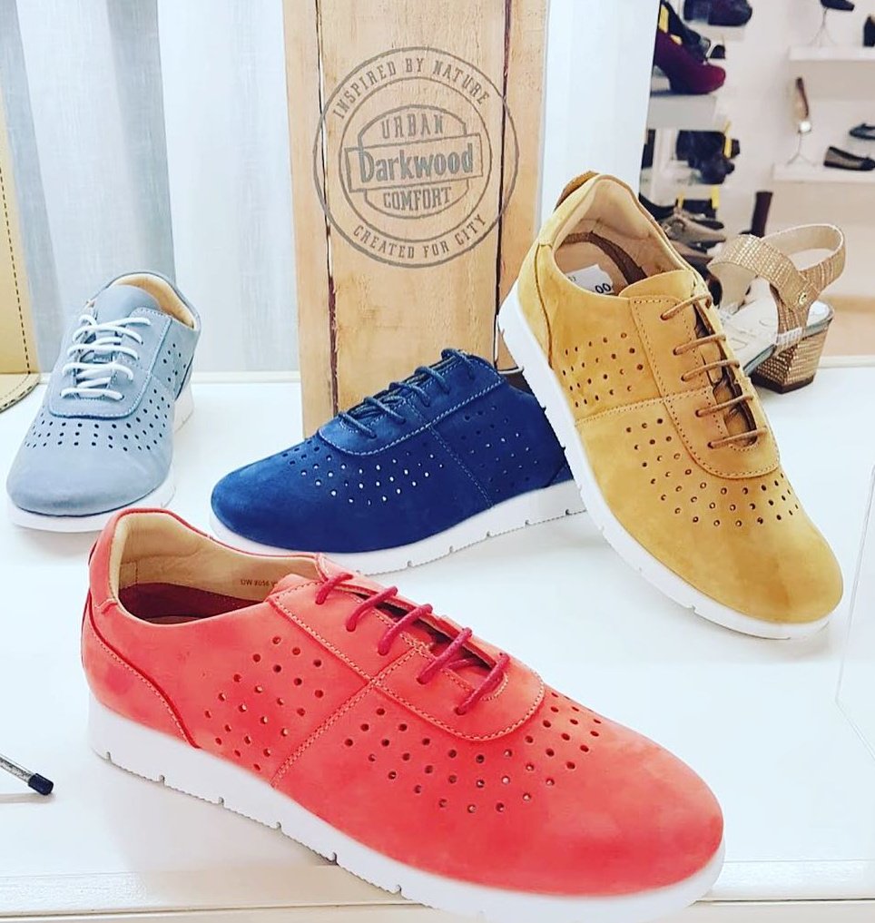CalzadosDAMA78's tweet photo. Nueva marca #Darkwood! zapatos de piel, ultraflexibles, ligeros, en #Torremolinos, plaza Costa del Sol. @CalzadosDAMA78 te espera! No tardes! #shoes #leathershoes #leather #colours #spring #shoesstore https://t.co/ejRgigOkPO