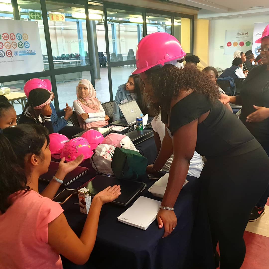 _WomEng's tweet photo. During our Speed Mentoring session, our #Innovators engage with our awesome mentors, drawing inspiration from their journeys. 
@MSIFoundation
#TechnovationCamp  #mentorship #MotorolaSolutions #STEM #1MillionGirlsInSTEM https://t.co/ymsm4xn0kj