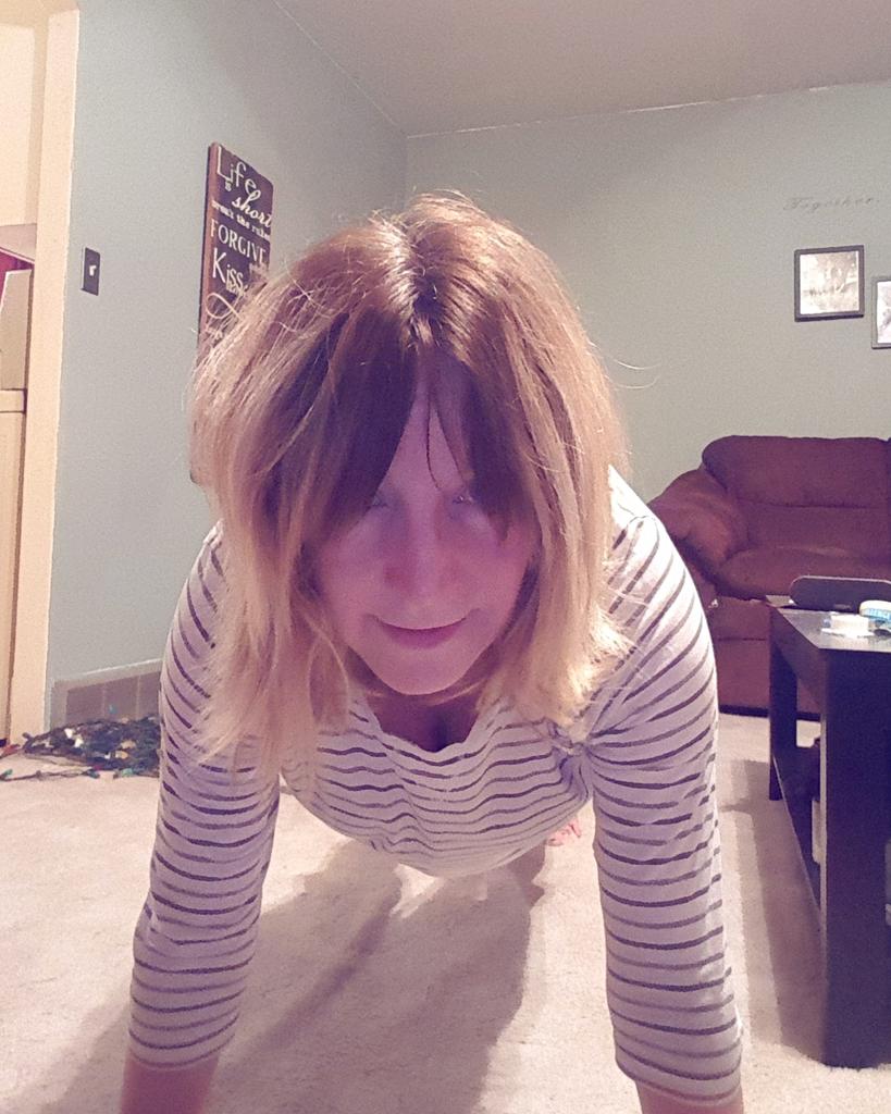 LaurelSchuett's tweet image. Day 24 of the #30dayplankchallenge done 210 seconds
Feeling it after last night&apos;s workout
#plankingpeaker
#mpc2019
@MyPeakChallenge

@MPCFitlanders @PPeakers @BPeakers @10MinDQ @Sheugs @ladybay8 @barbaramills1 @pjl24 @sarahjaswim @GHJNancy