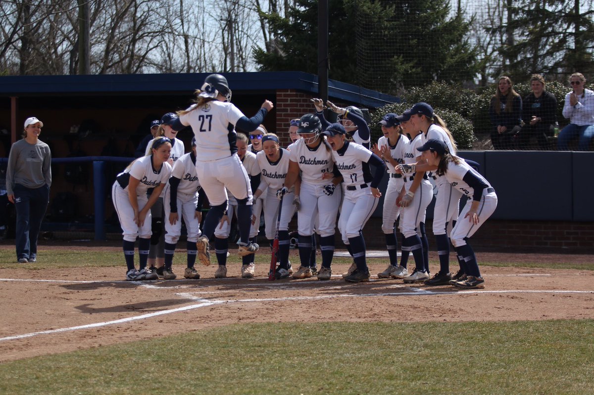LVCsoftball's tweet image. IT’S GAME DAY! #lvcsb plays Messiah at 3 &amp;amp; 5 - be there! 🥎 #godutchmen  

📸: @rpgilroy