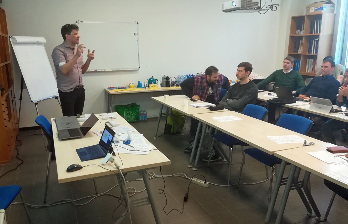 NoahProject_'s tweet photo. Productive morning for #NoahProject. Dr. @stenhanke @fh_joanneum University of Applied Science, has managed the exploitation plan. Then @alexicaro, CEO of @AicodTw traced the future dissemination. #notaloneathome https://t.co/P0rVaiyQ8z