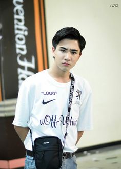 Perth90056801's tweet photo. Day 21: making ugly face
Let me just that whatever he does it'll never be ugly cos he's too handsome
#perth #perthppe #PerthTanaponSukhumpantanasan
#perthtanapon #lovebychanceseries https://t.co/ILFEYeXbxx