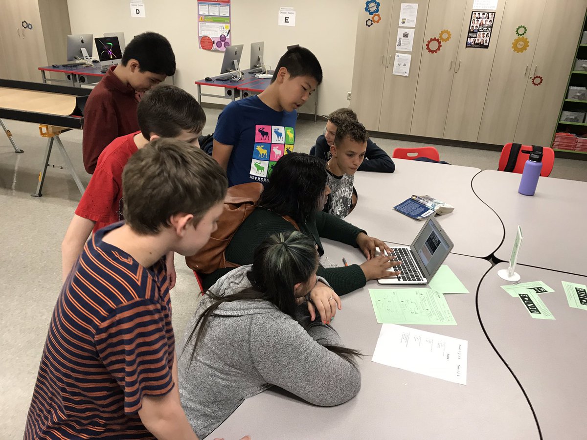 MrsDavanzo's tweet photo. Students fully engaged in an escape room.  Great way to welcome them back from break. ❤️❤️ @BPMSPatriots @IDECorp #bayonetproud #stemlatic https://t.co/MiiQu2DTnD