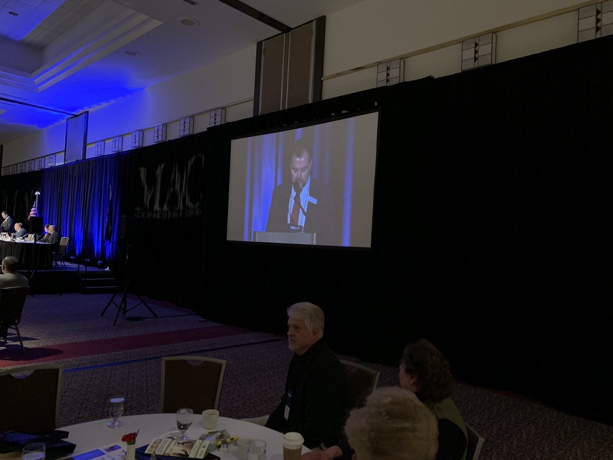 MIcounties's tweet photo. Prez @KenBorton talks about power of collaboration at opening plenary of #maclc2019 https://t.co/H7zzc6Ra8A