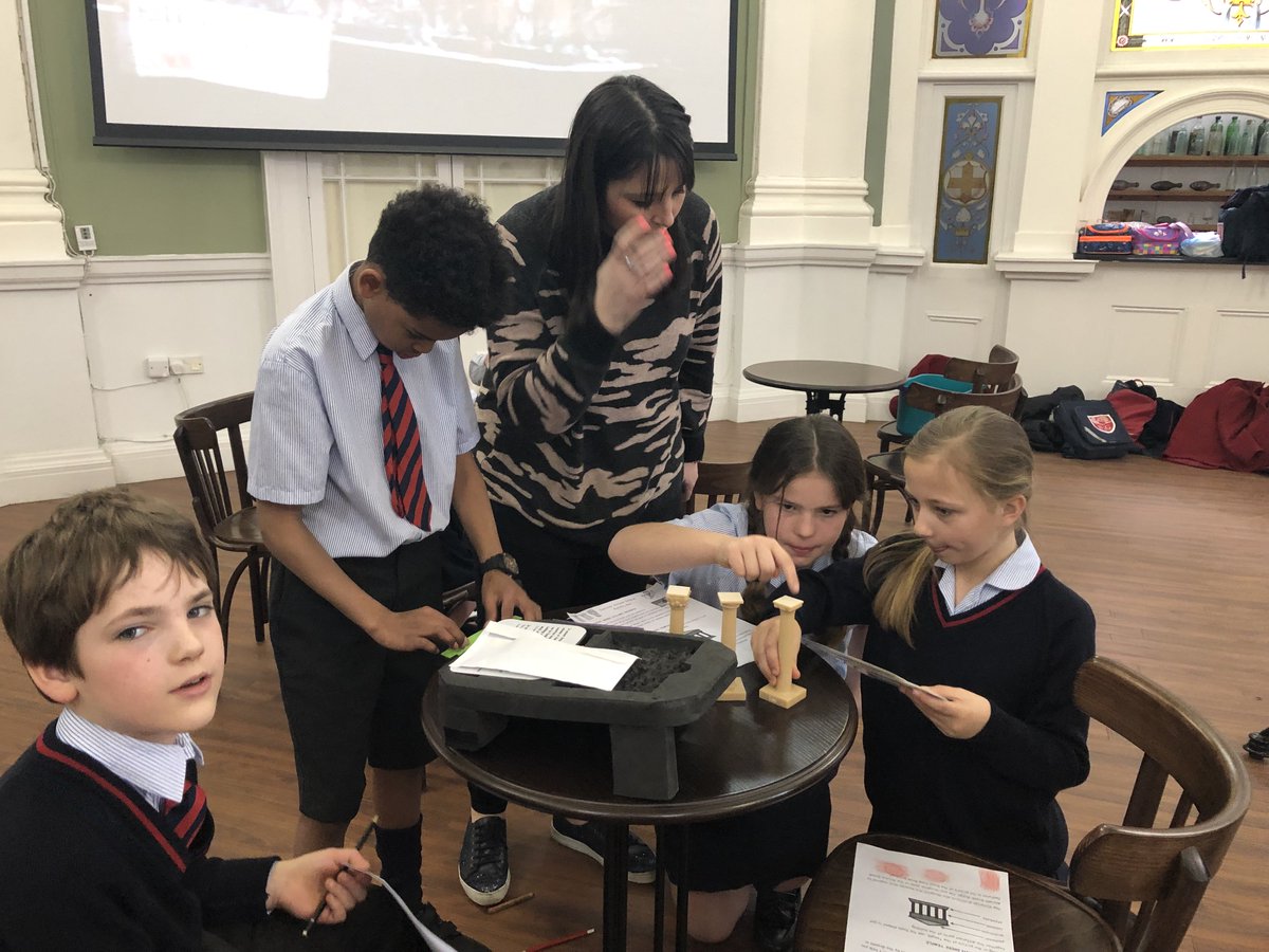BelmontGrosveno's tweet photo. Our #Year5 children have been learning all about #ancientgreece during a fascinating workshop at @Harrogatebc #MercerGallery #Harrogate #outstanding #schools #bringinghistorytolife #learningisfun https://t.co/JeD33ifYjE