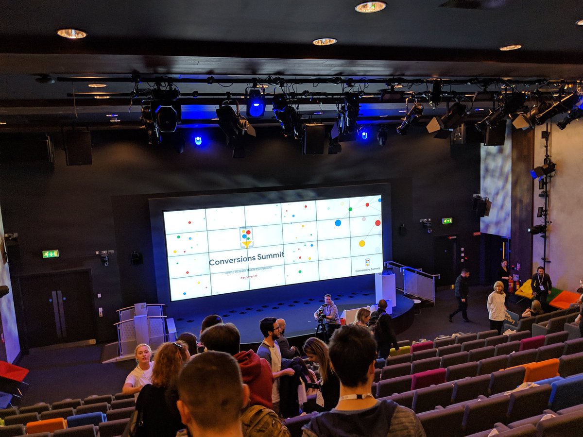 yilmazbozan's tweet image. Türkiye'de biz hala SEO, SEM konuşuyoruz, oysa dünya #analyticsdata #smartdata #userexperience #mobileweb #amp #personalization ....(görselde konu başlıklarını okuyabilirsiniz) konuşuyor. Neyse ki buradaki konulara bloğumda yer vereceğim 😉 #gconvert19 @revolutiondmcom