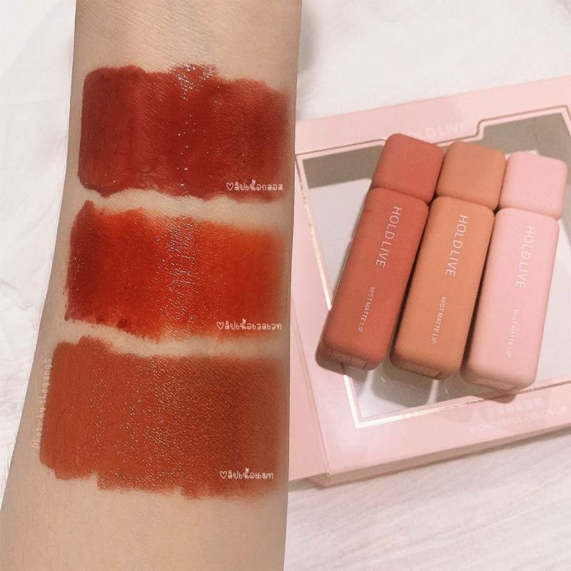 baconbbycy's tweet photo. Holdlive wonderful color lip เซตสุดน่ารักสีพลาสเทส แพ็คเกจน่ารักมากก ได้ 3 สี 3 เนื้อสัมผัสในกล่องเดียวกัน ทั้ง เนื้อแมท เนื้อเวลเวท เนื้อกรอส สีสวยทุกสี คุ้มมากกับเซทนี้
💞เซทละ 250บาทค่ะ #เครื่องสําอางเกาหลี #HowtoPerfect #รีวิวเกาหลี #ลิปสติก https://t.co/CGnLl4KYna