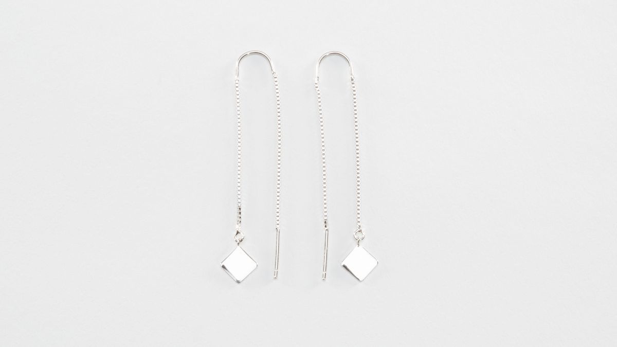 DikoruOficial's tweet photo. 🌷 LA #PRIMAVERA VIENE ACOMPAÑADA DE MUCHO BRILLO!! 🌷 - https://t.co/1GCqWuW87K #dikoru sorprende a todos con estos bellos #pendientes de #plata925 Envíos gratis a partir de 35€ https://t.co/0lTAvvXC2E