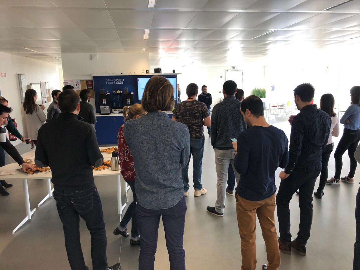 SNCFConnectTech's tweet photo. 📢 La team inno #evoyageursSNCF continue l'#InnoTour à Nantes📍avec un invité spécial ➡@PepperTheRobot 🤖
Merci @IntuitiveRobots pr la démo de #SPARK4robots, @Green_spector pour les idées #GreenIT et les équipes pour les focus #blockchain #Algo #Hackathon2019 et l'#exploregame https://t.co/TXPt6DM3kJ