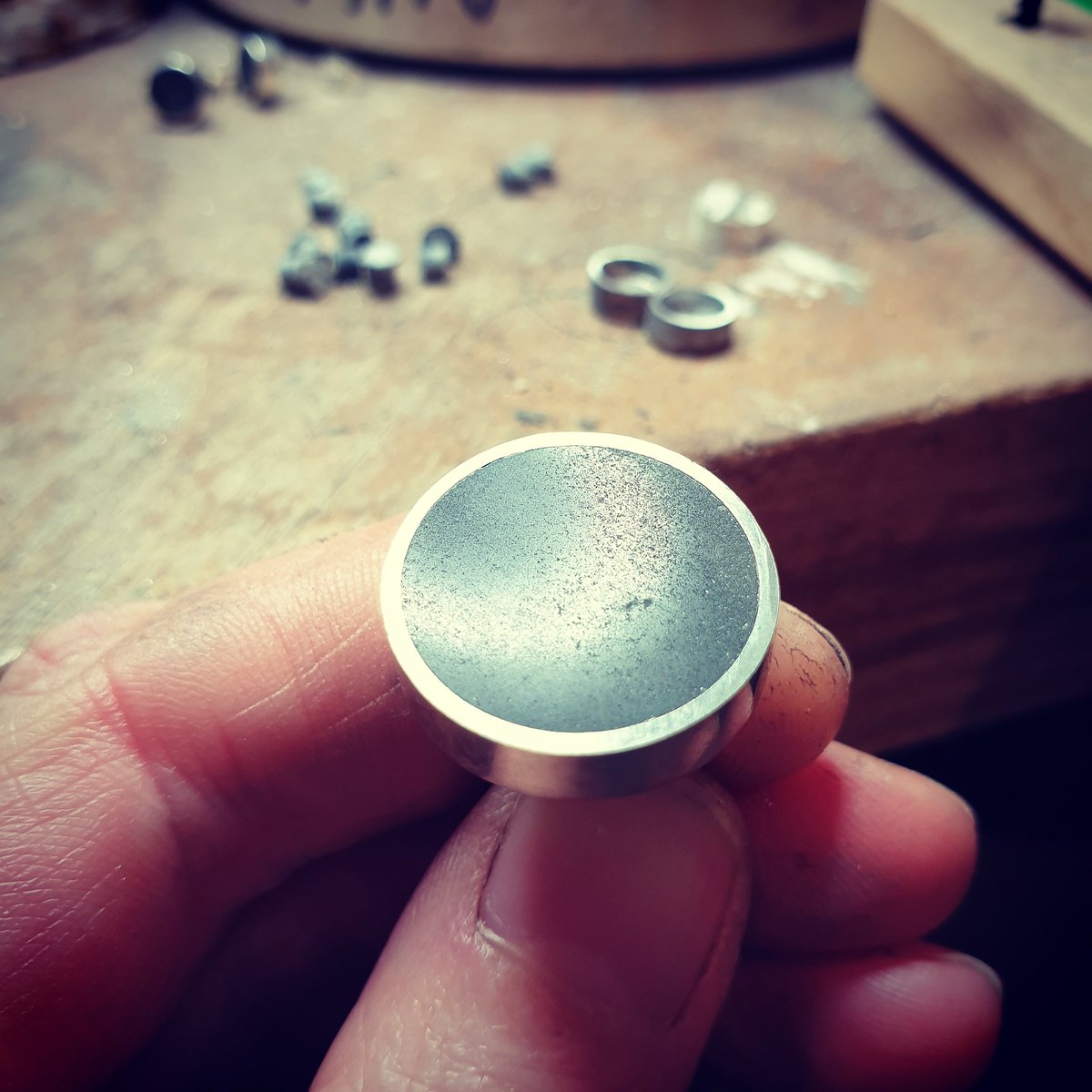 LKGallacher's tweet photo. Once in a while I like to toot my own horn, this bespoke silver setting around Caithness stone is as close as you can get. Caithness flagstone is crumbly, it is not easy, it cracks and it flakes but I still love it #caithnessstone #contemporaryjewellery https://t.co/wM8tiN6vUG