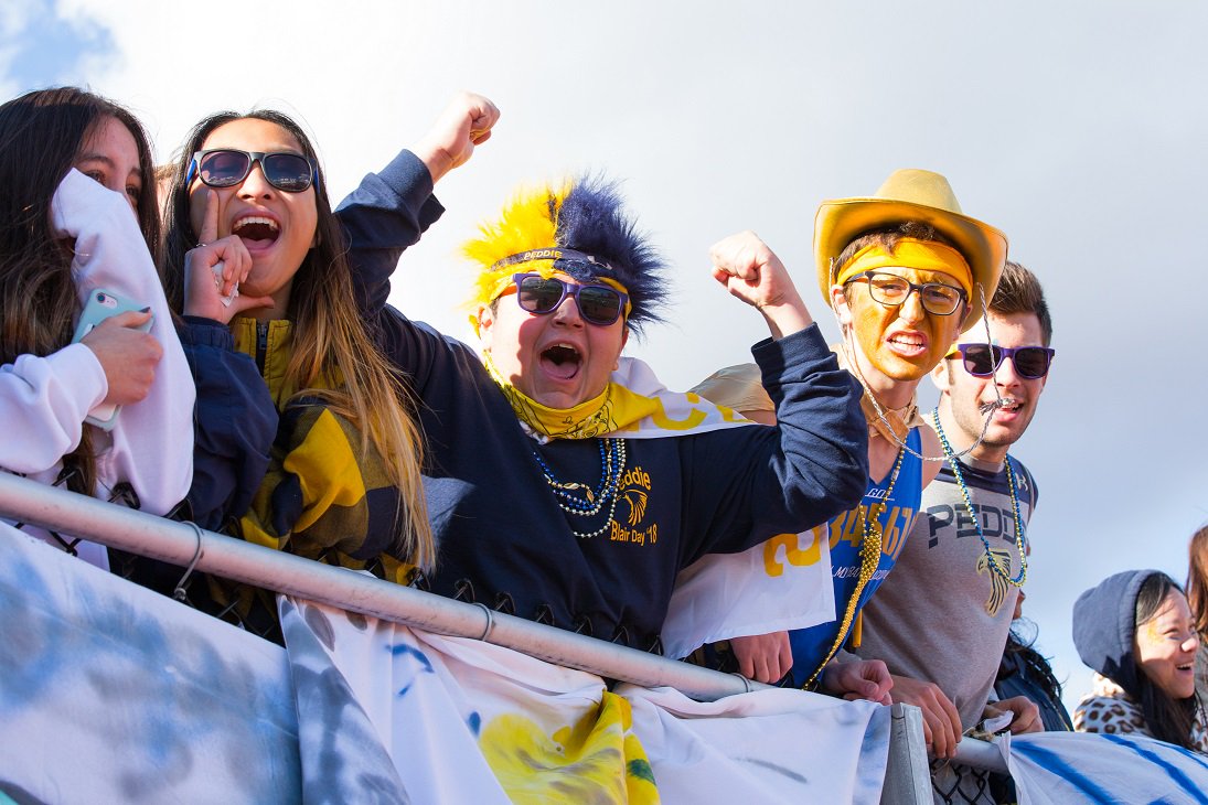 It's Peddie Loyalty Day! 💙💛 In the next 24 hours, with your help, Peddie will show the strength of its community. Every gift counts; every gift makes a difference. Be #PeddieLoyal. Give at the link in the bio or on Venmo (@peddieschool). givecampus.com/at5jde