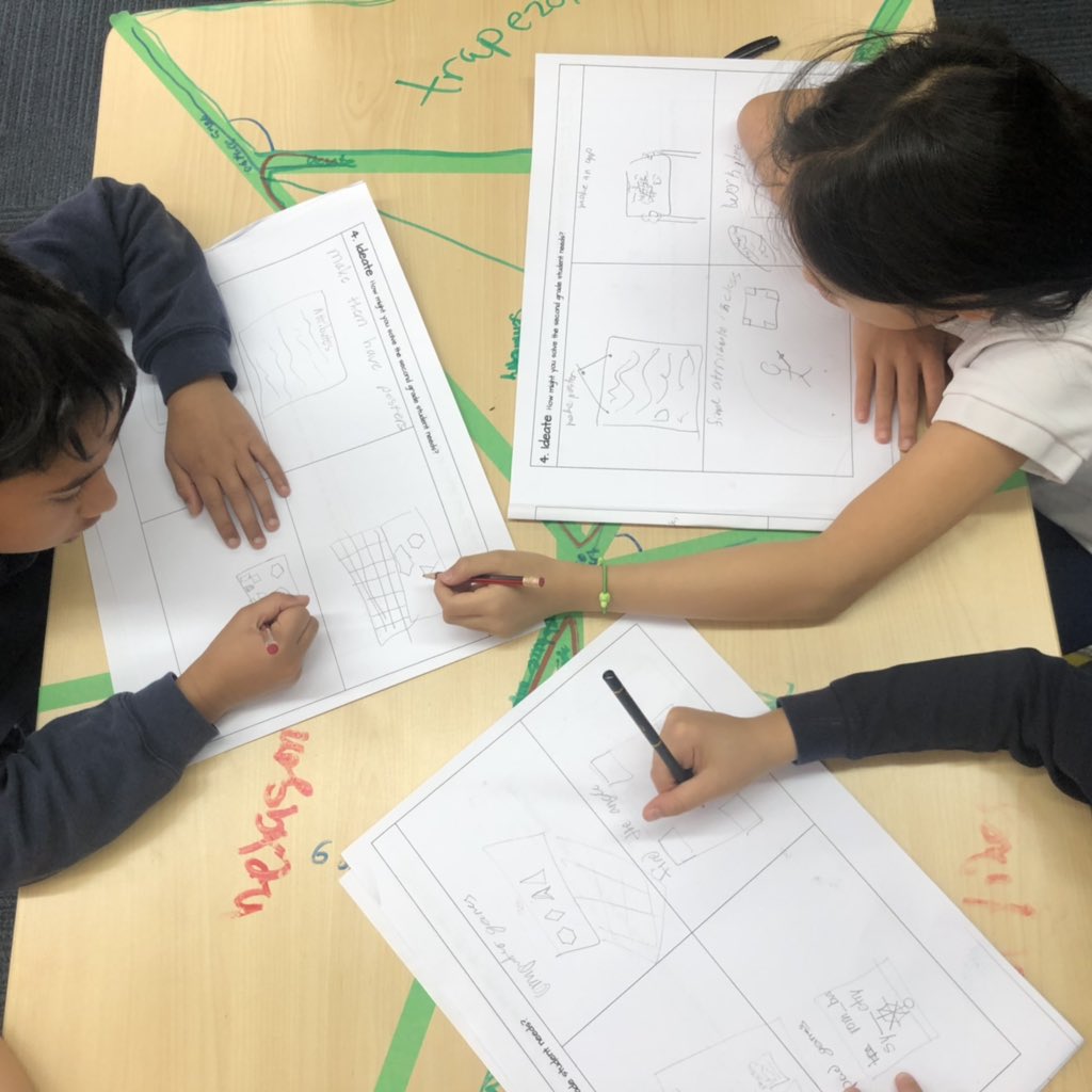 kngodbout's tweet photo. #Coteaching w/ @CKoschmeder G3 #geometry using #designthinking @k12lab empathizing to uncover what G2 needs to know about geometry; G3 Ss ideating ways to help teach these concepts #kidsteachingkids Teachers as #facilitatorsoflearning #concordiaSTEM https://t.co/QsOT3dOdjg