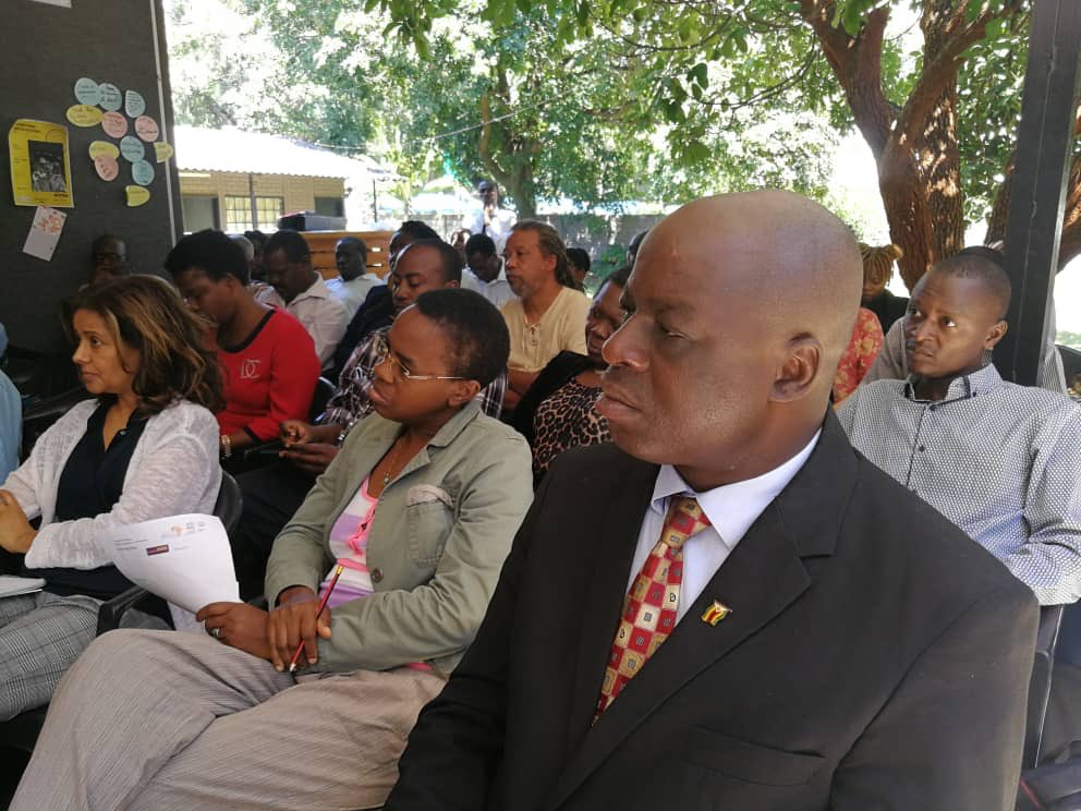 TheFeedZW's tweet photo. Earlier on at @MotoRepublik : Launch of Creative Harare Portal.
#UNESCO #arterialnetwork #creativeeconomy #TheFeedZW https://t.co/hdrvQQ4U4R