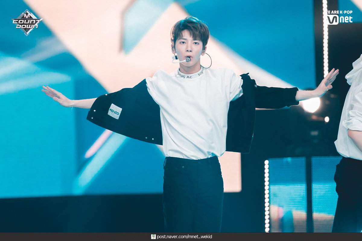 mrbrighsidetxt's tweet photo. 𝓽𝓱𝓲𝓼 𝔀𝓲𝓵𝓵 𝓪𝓵𝓵 𝓶𝓪𝓴𝓮 𝓹𝓮𝓻𝓯𝓮𝓬𝓽
𝓼𝓮𝓷𝓼𝓮 𝓼𝓸𝓶𝓮𝓭𝓪𝔂 ❤️🌻

#TXTStanSelcaDay @TXT_members https://t.co/f4SFxeeQlW