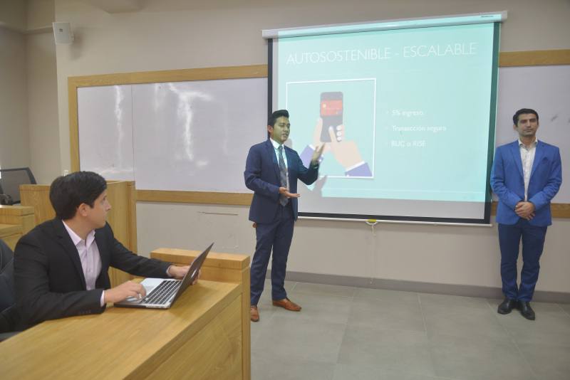eluniversocom's tweet photo. Cuatro universidades de #Guayaquil participan en concurso mundial Hult Prize ► https://t.co/qlg8HKHjR0 https://t.co/eYiXOdRnwG