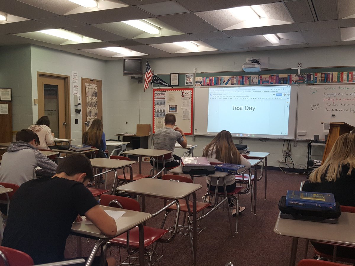 DKarwatsky's tweet photo. Midterm exam day! Good Luck! Hard work pays off! #fraziernation @jasonepappas @frazier_hs https://t.co/mG8489NuZ7