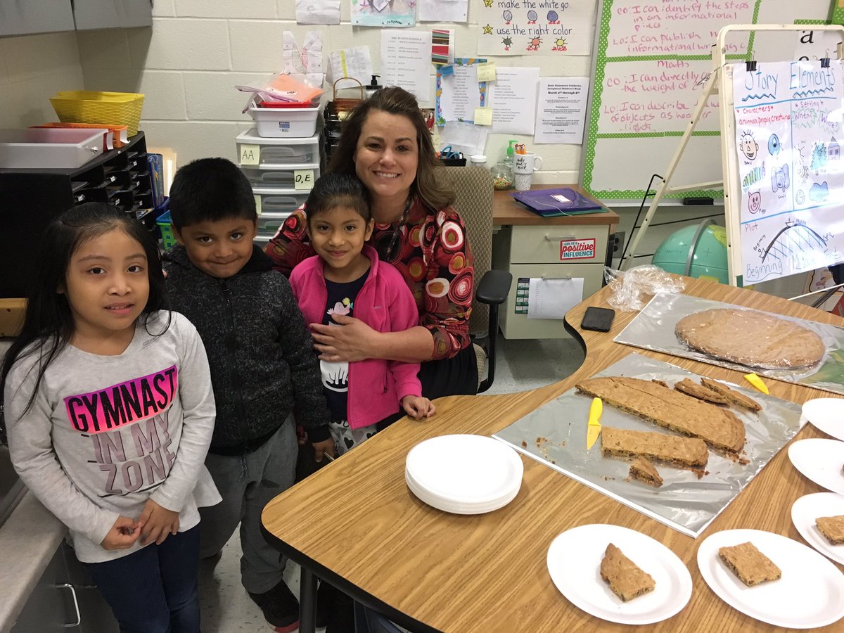 lauracasey3's tweet photo. Ms. Little’s class is celebrating their advancing readers! Proud of their hard work and dedication to reading! @Hasty_Huskies #ccsdils #CCSDkidsread #CCSDgetreading @MeganLittle01 https://t.co/hL9z1QALAC