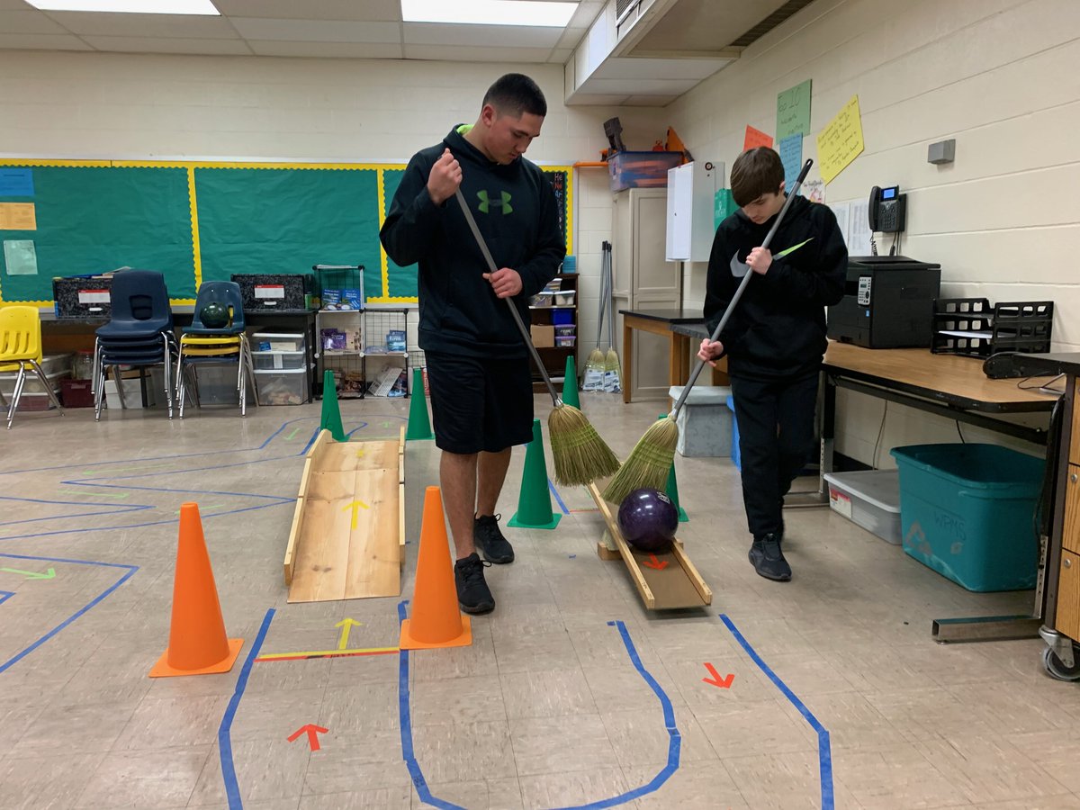 SandyBaileyITC's tweet photo. Physical Science teachers, Mrs. Conneway and Mrs. Macoff, use BroomBall to teach: velocity, acceleration, force, motion, energy, momentum as well as simple tools. #fcpsitc  @fcpsk12   @mrsmacoff https://t.co/iflQyDuNIn