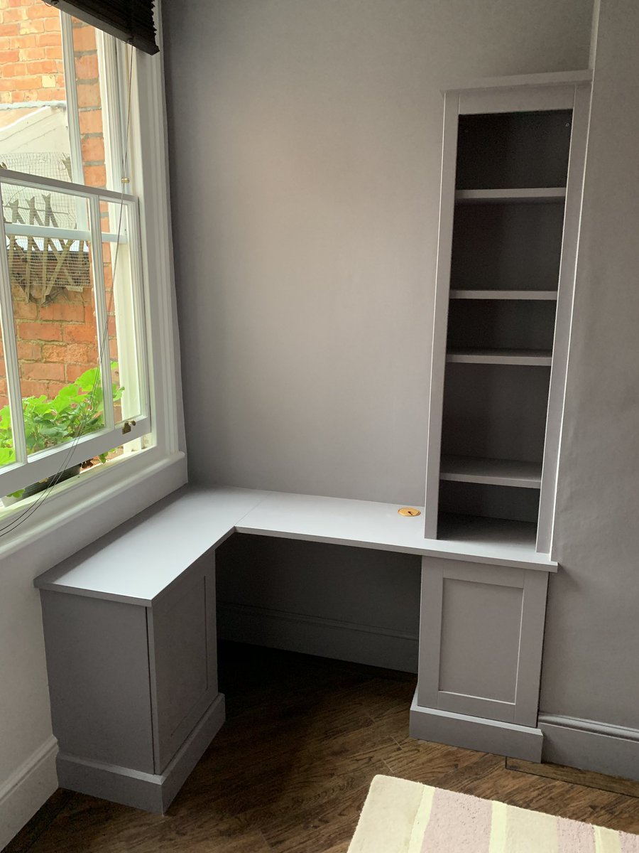Oakey_Pokey's tweet photo. Some images of a project we completed a couple of weeks ago, a shelving/dresser unit, a desk area and a built in television unit all finished off in a lovely grey. #bespoke #handmade #bespokehandmade #cabinetmaker #cabinetmaking https://t.co/YR9k6ULfag