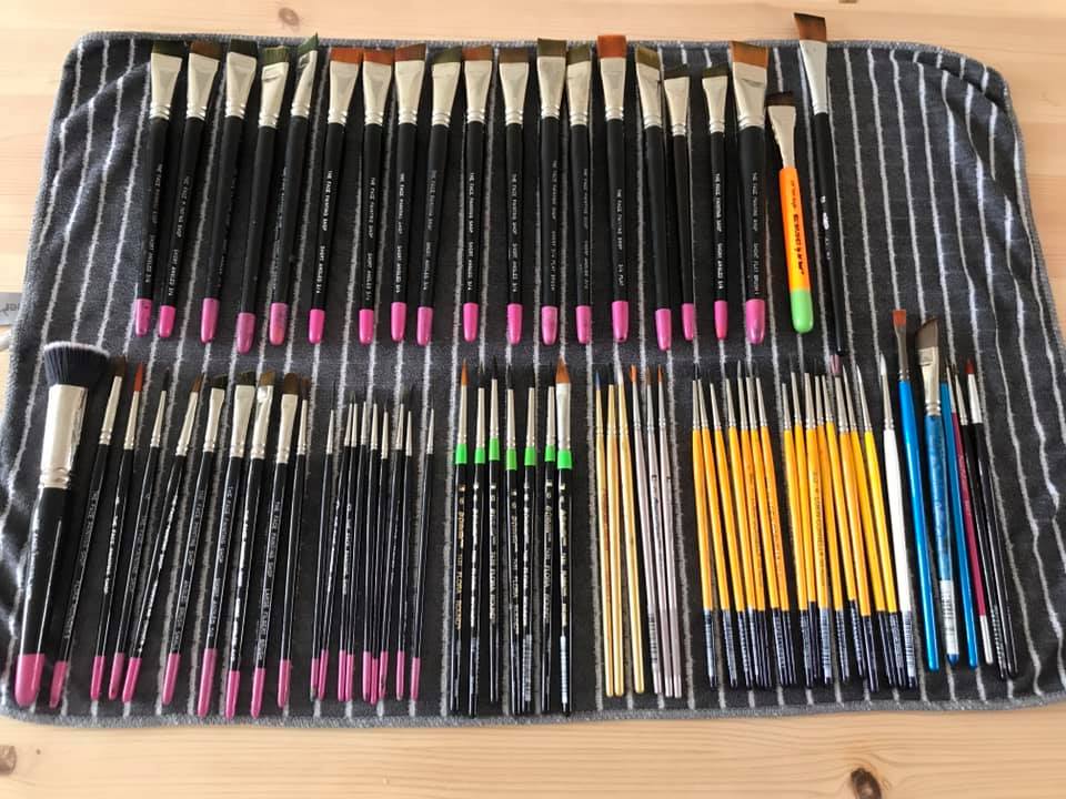 facepaintshop's tweet photo. Look at Emma Greens Brush Collection!
...We love seeng Pink Tips in your kits
#facepaint #facepainter #thefacepaintingshop #pinktips #facepainting #bodypaint #bodypainting #bodypainter #painter #facepaintersofinstgram https://t.co/VskfdJcXNV