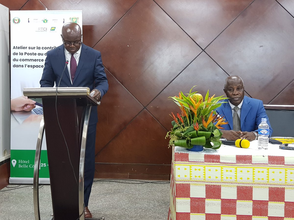 artcitic's tweet image. Clôture de l'atelier sur la contribution de la poste au développement du commerce électronique dans l'espace CEDEAO présidée par @bile_diemeleou Directeur Général @artcitic. Une stratégie régionale adoptée sur le e-commerce en Afrique de l'Ouest