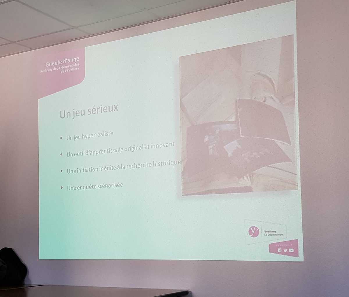 gillesinicropi's tweet photo. Présentation de "Gueule d'ange", jeu sérieux des archives départementales des Yvelines ...
#AssisesCentenaire https://t.co/ICMeAclD4A