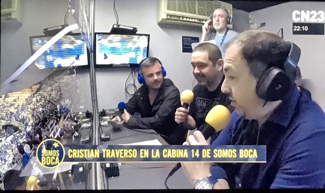 somosboca770's tweet photo. Te lo perdiste anoche? Disfrútalo cuando quieras! #SomosBocaTV con #CristianTraverso en la cabina 14 y nuestro colega #RobertoColombo de @tuttosport explicando la situación de #DaniAlves 📲 https://t.co/GwL2zcDWqo https://t.co/IkhRA64cvl