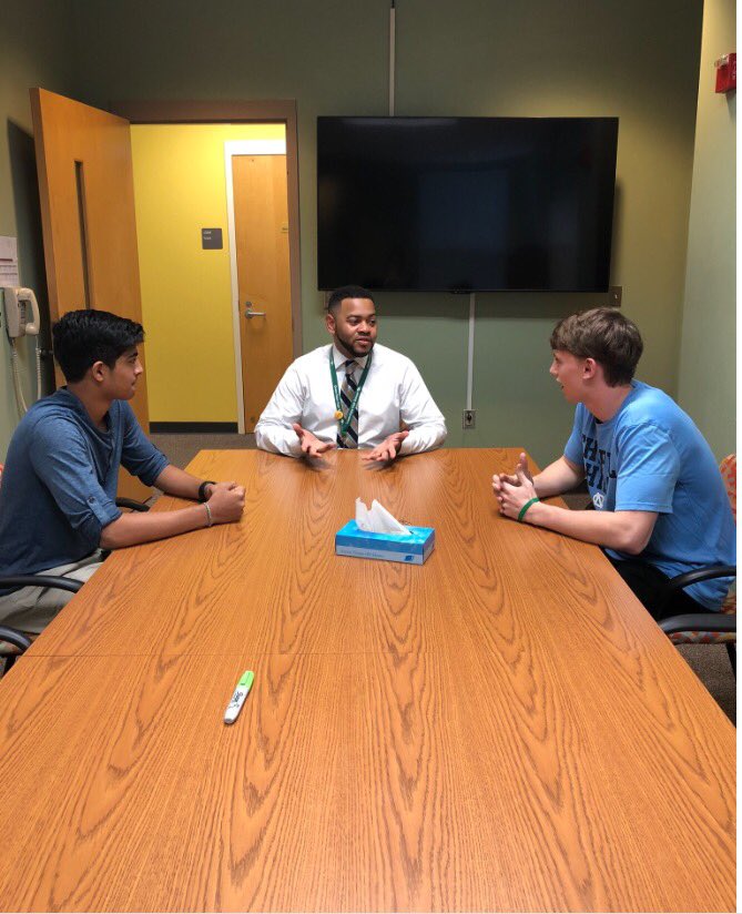 sentinelparty's tweet photo. Our president and VP chatting it up with one GHHS assistant principal. We have his support! What about yours?🇺🇸🇺🇸 #sentinelparty #support #voteHall https://t.co/L55gYxoCFd