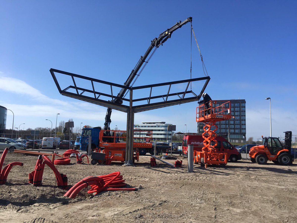 Fastned's tweet photo. Fastned's construction capacity is ramping 📈 up. We're now building 🏗️ 6 stations in 3 different countries 🇳🇱🇬🇧🇩🇪 at the same time

And yes, we'll let you know when a station is ready to use 😀 https://t.co/ztDAi7PVKz
