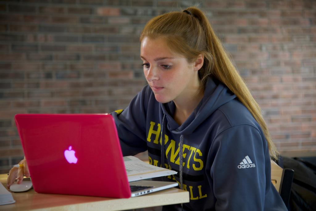 #TuesdayTip: Be sure to check the application deadlines for the schools you are applying to! Remember you need to meet NCAA eligibility requirements AND be admitted to your school in order to compete!