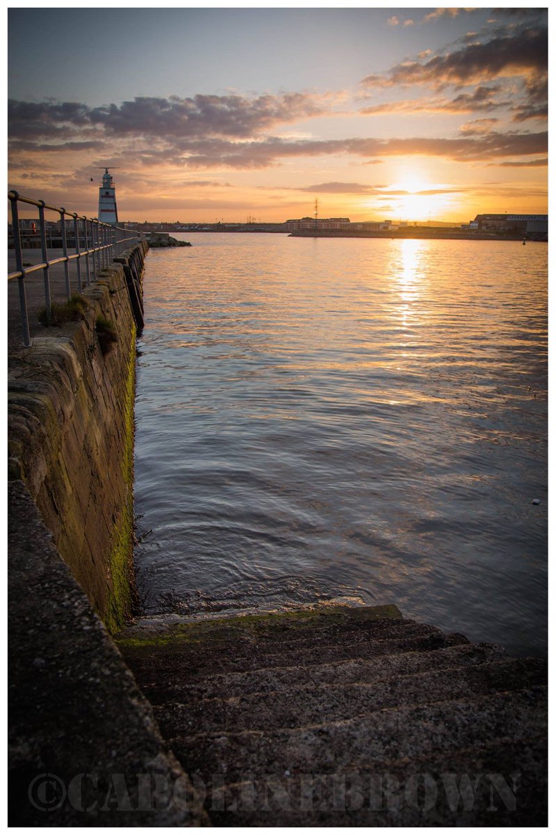 cazza_bee7's tweet image. Last nights sunset over Hartlepool.

@itvtynetees @BBCLN 

#Hartlepool #Hartlepoolsunset #SunsetWeather #TyneTees #NorthEast #Sundown #Spring #SpringSunset