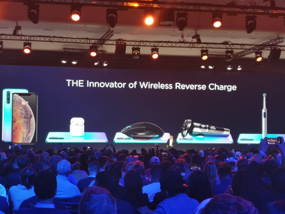 Owning #Reversecharging #huaweip30pro #rewritetherules