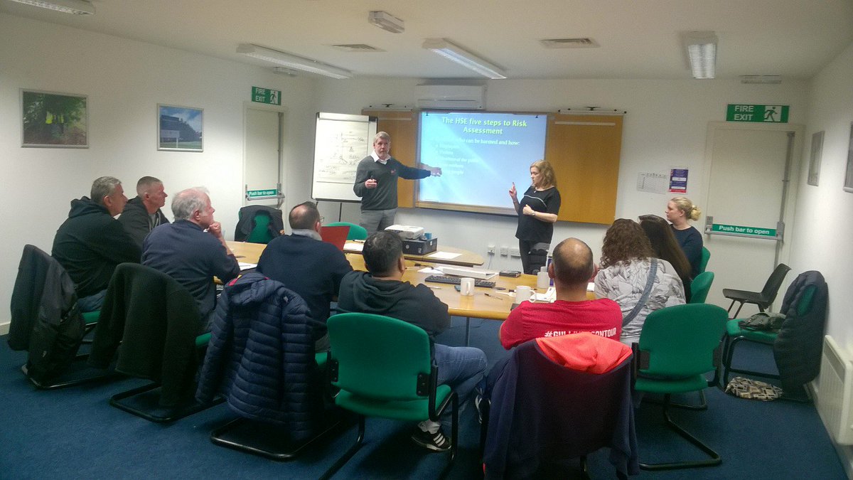 ArgonautInfo's tweet photo. See more news on link: https://t.co/HtFNSnjGp0

Thanks to @Wates for their continued support, and @GmctLtd for delivering the tailored training. 

#training #tailoring https://t.co/TiSHhFwkzS