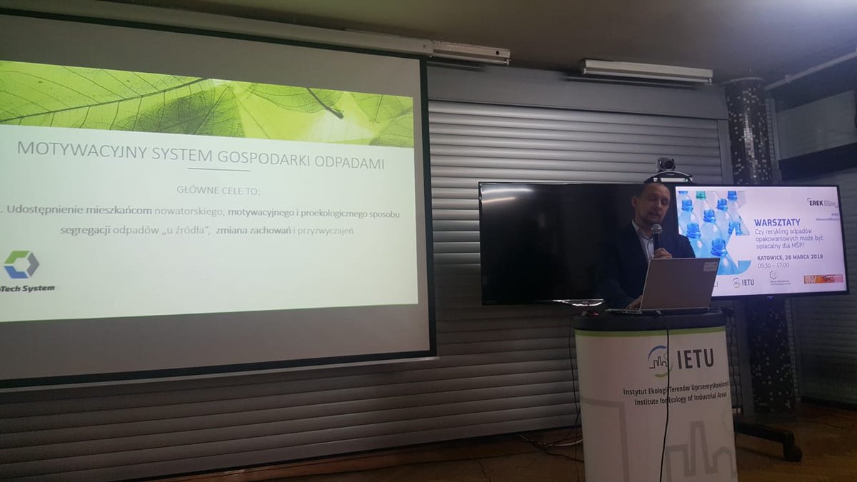 EREK_EU's tweet photo. .@Konrad_Romek from EcoTech System currently is presenting some solutions for optimizing collection methods!
#Poland #ResourceEffiency #SMEE #EASME_EU #EU_Growth #EUIndustryDay https://t.co/ubWiFr2Mzr