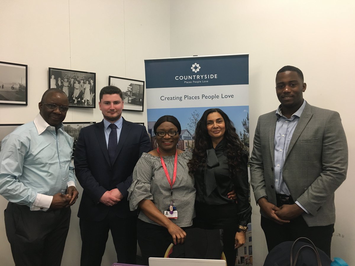 Countryside_PS's tweet photo. We had a great time at the Barking &amp; Dagenham #Construction #JobsFair today. We have three developments in the area &amp; were delighted to discuss our current #vacancies with local residents. We were also recruiting for trade apprentices &amp; our 2019 #Graduate Programme. @lbbd_counci https://t.co/BhQE7TS6SI