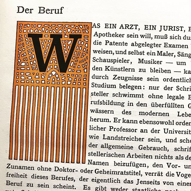 HornbakeLibrary's tweet photo. Is it #typetuesday already? 🧡How about this impressive drop cap from the #rarebool stacks!
From the pages of ‘Der Schriftsteller’, published in Frankfurt circa 1910
#typography #rarebooks #german #type #rarebook #iglibraries #librariesofinstagram #… https://t.co/6mL2B0ilbo https://t.co/eKQ16V36ZO