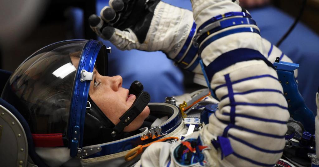 CBSSunday's tweet photo. NASA scraps first all-female spacewalk over lack of well-fitting spacesuits https://t.co/If4B5ceNL7 https://t.co/P81Q5RFTTd