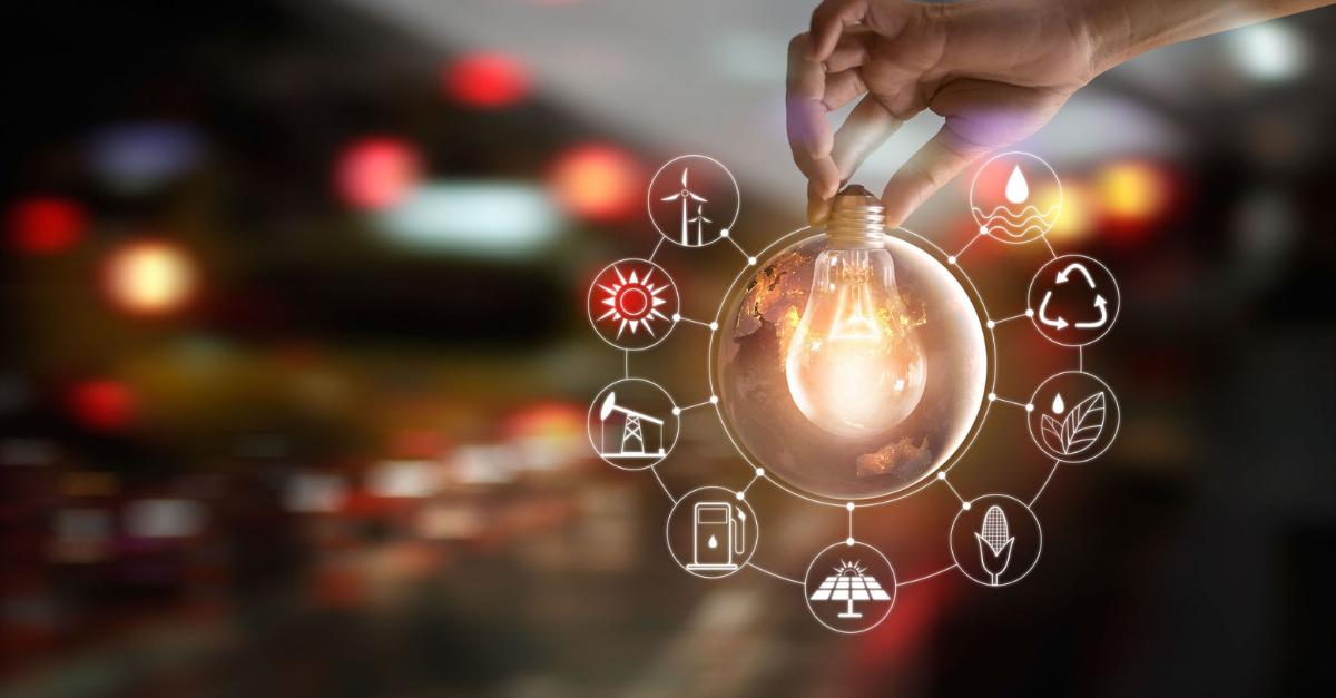 LuxResearch's tweet photo. "#FirstUtility becomes @Shell Energy, offering 100% #renewableenergy and #smarthome energy solutions. Shell is putting all the pieces together to become a one-stop shop for residential services in the U.K." Read our full #LuxTake: https://t.co/klDLMo8hVY #MakeTheFuture https://t.co/gl74gIf8sM