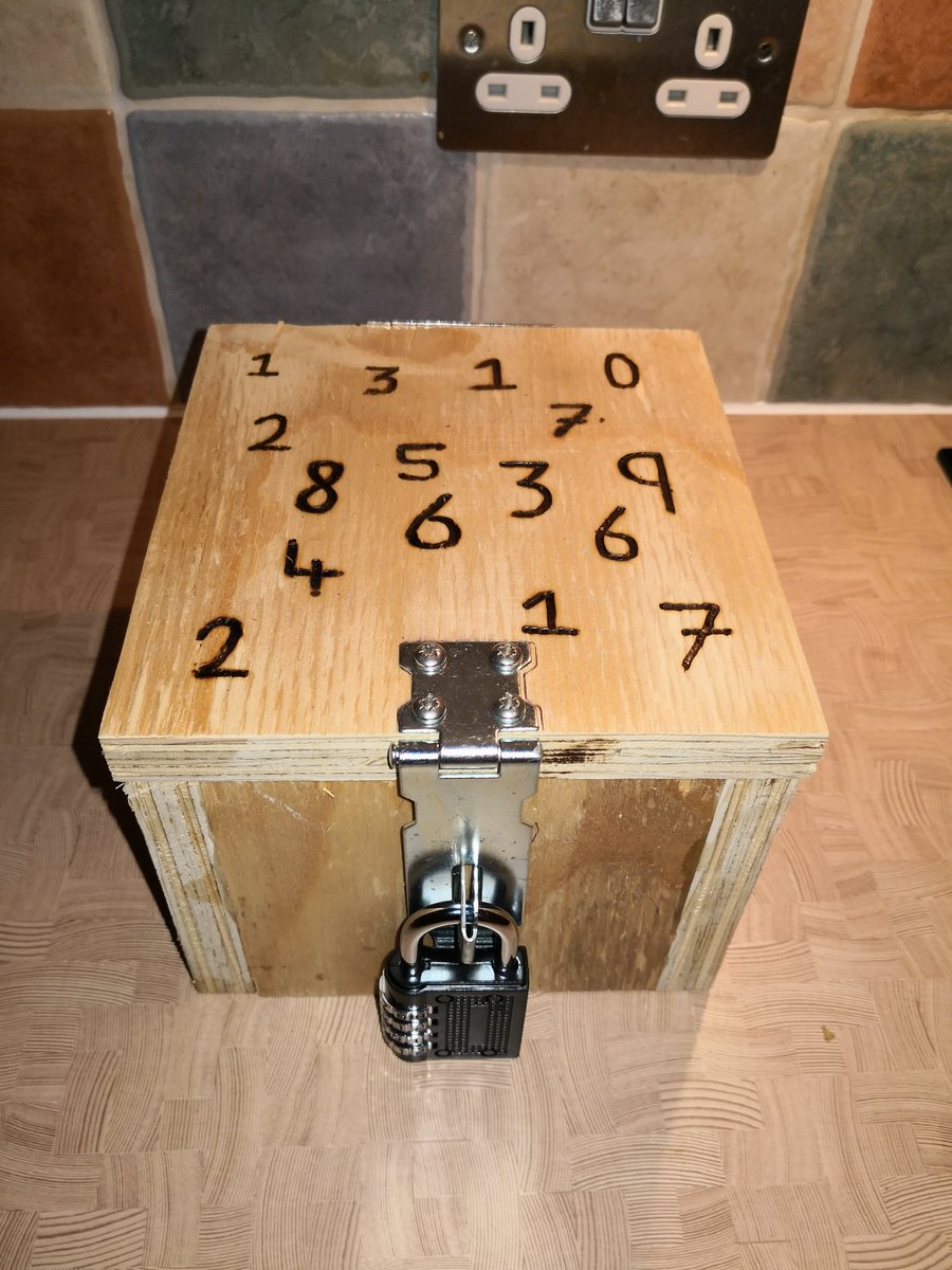 olb1992's tweet image. My first non-3D-printed puzzle cache. Created for my cache creation event on Saturday. #geocaching #geocache #puzzlecache